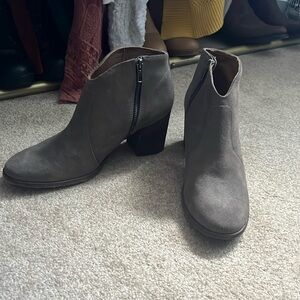 Women’s Frye ankle booties size 10
